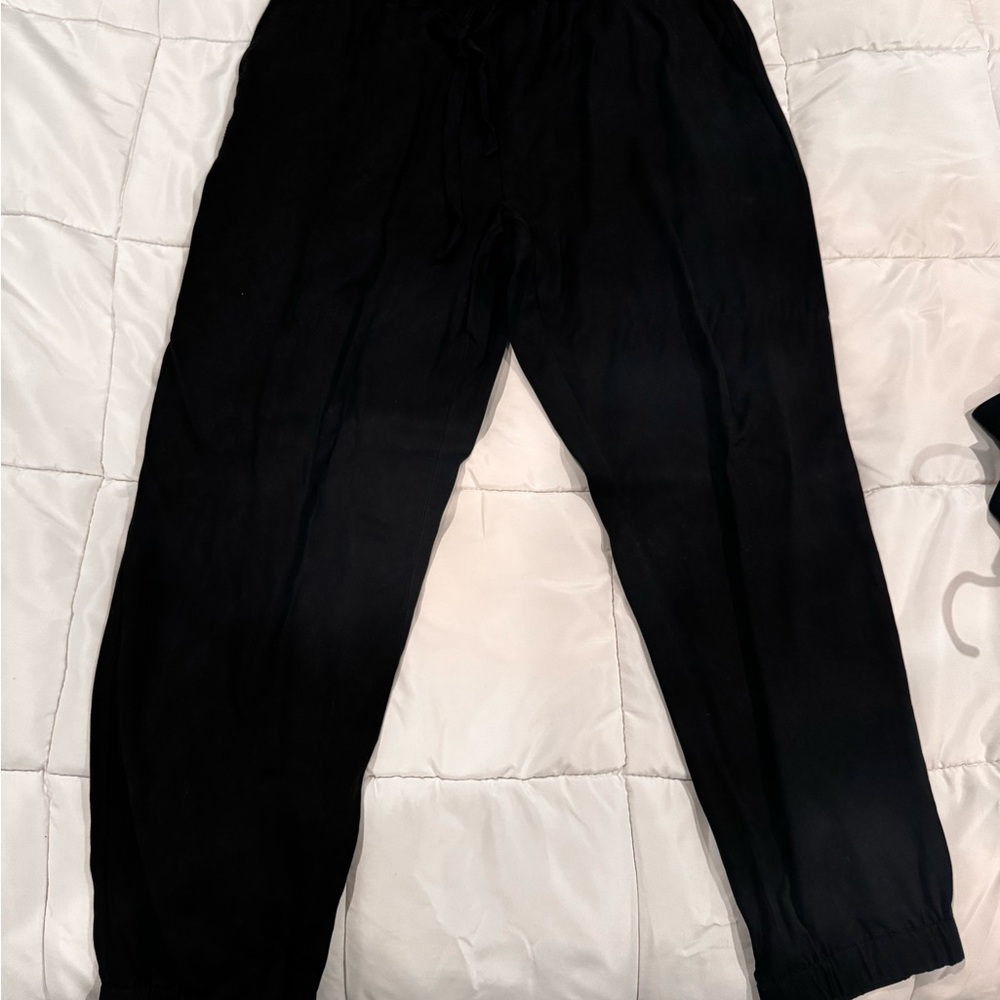 Banana Republic women’s jogger Black Pants size medium